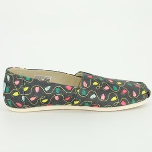 TOMS Slip On Belmont Forged Iron Tree Lights Print Shoes Size 9.5‎ NWOB Holiday